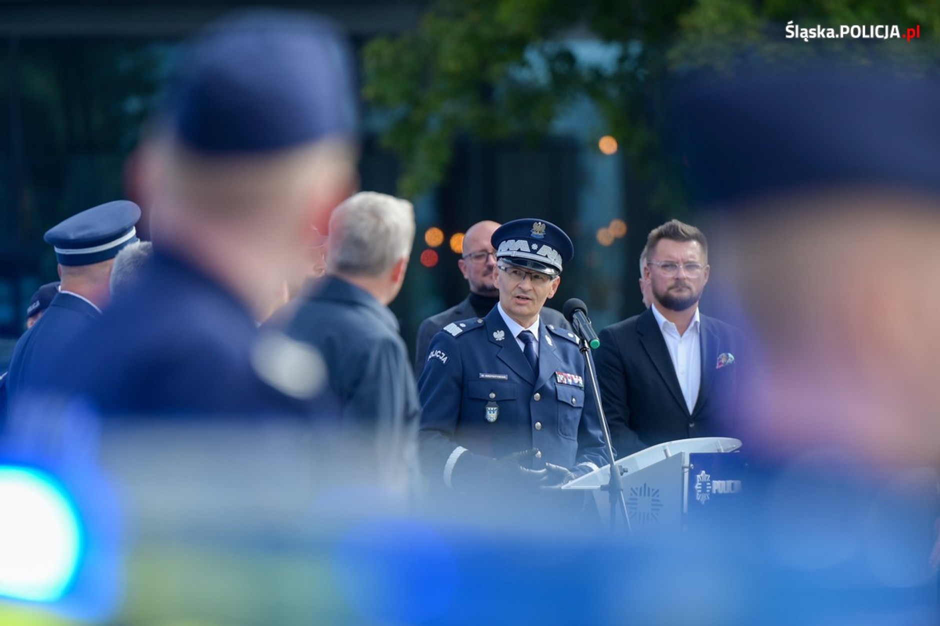 Policjanci ze Śląska dostali nowe radiowozy. Są hybrydowe