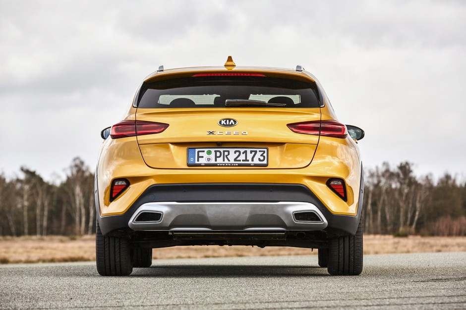 Nowy Citroen C4 kontra Kia XCeed - kompakty czy jednak SUV-y?