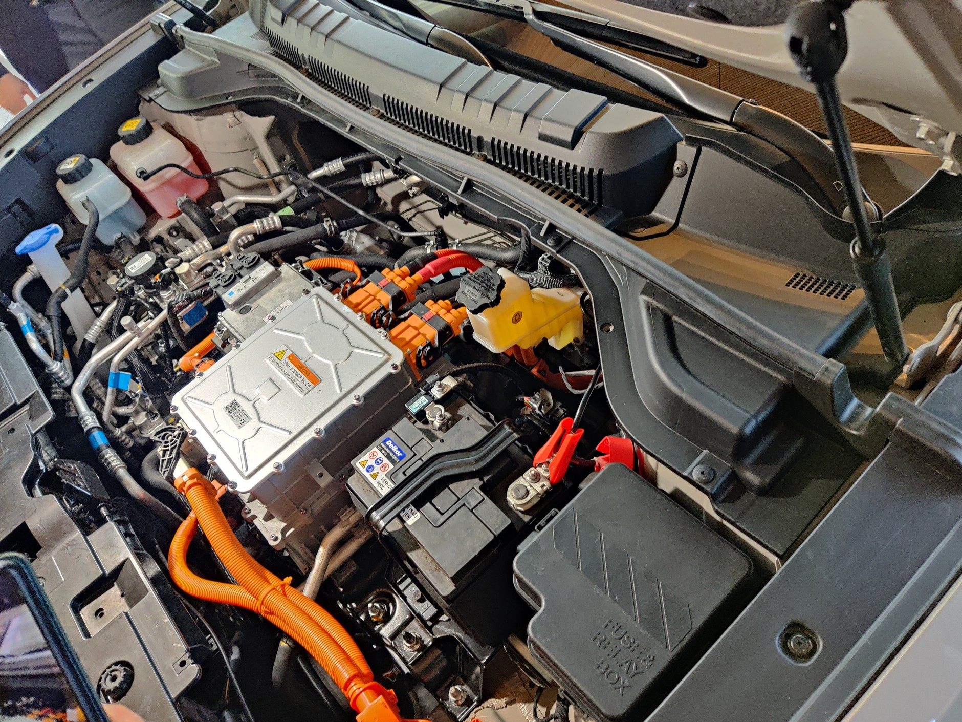 SsangYong Torres EVX