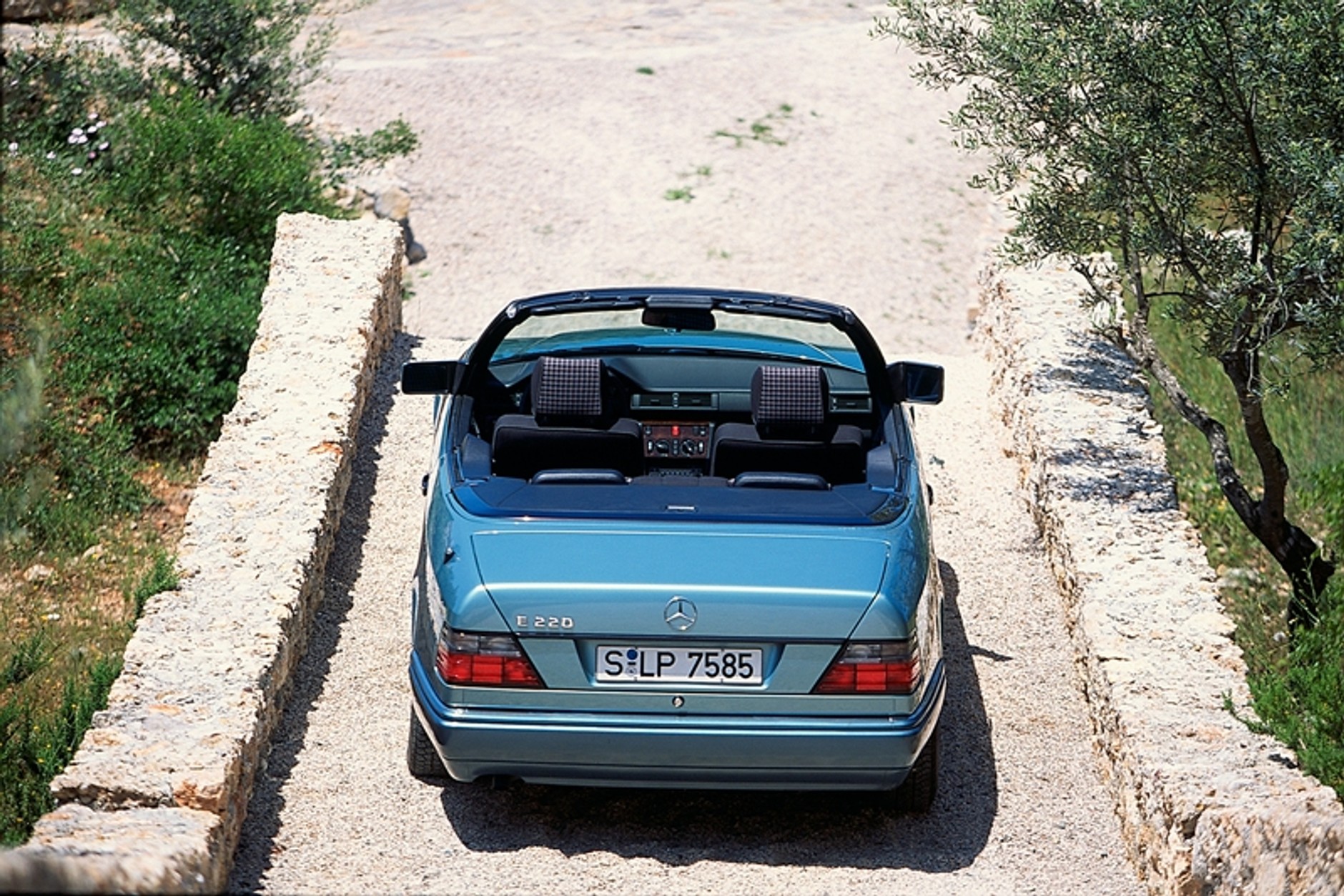Mercedes W124 Cabrio – z pięknem trzeba obcować