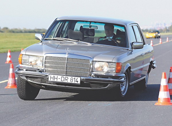 Mercedes 450 SEL 6.9: klasa S z benzynową „V-ósemką"