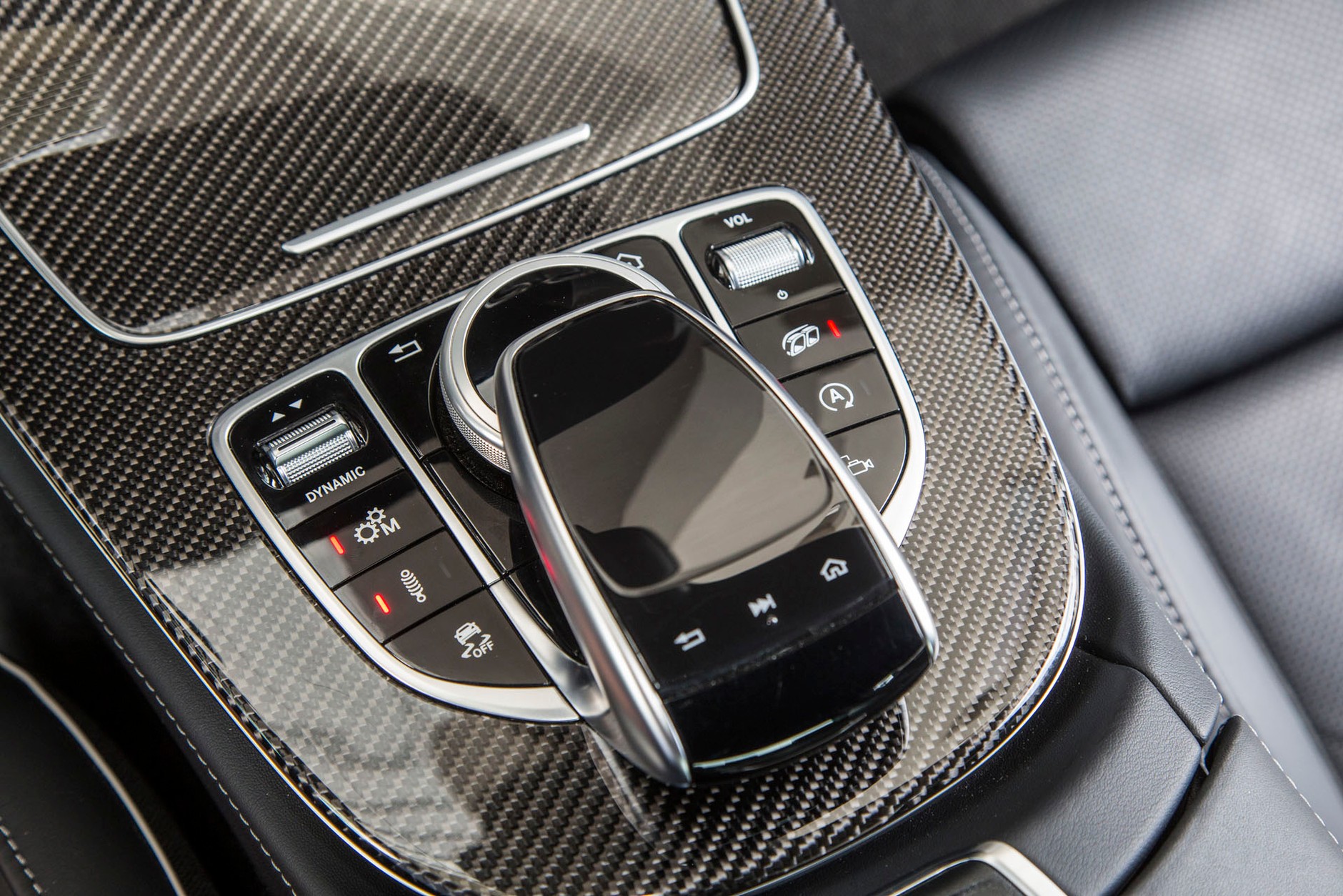 Mercedes-AMG E 63 S 4Matic+ - sportowiec o niewiarygodnych talentach