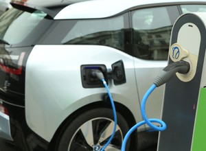 Eksperci sprawdzili 7 tys. aut elektrycznych. Oto prawda o żywotności baterii