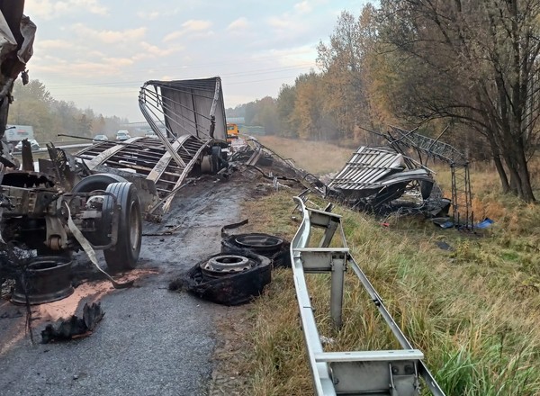 Tragiczny wypadek na A4. Po pożarze ciężarówki trzeba było zamknąć dwa pasy ruchu