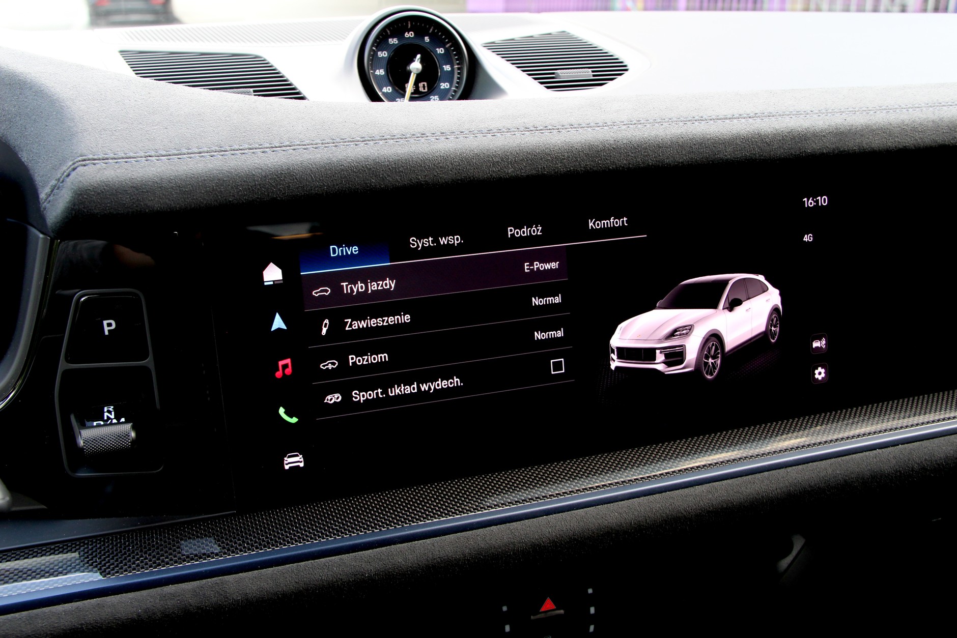 Wnętrze Porsche Cayenne Turbo E-Hybrid