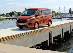 Ford Transit Custom Nugget – M2 na kołach