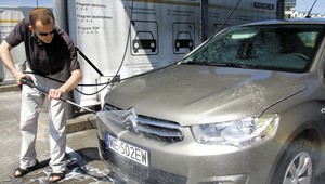 Myjnie bezdotykowe – bezpieczne czy nie?