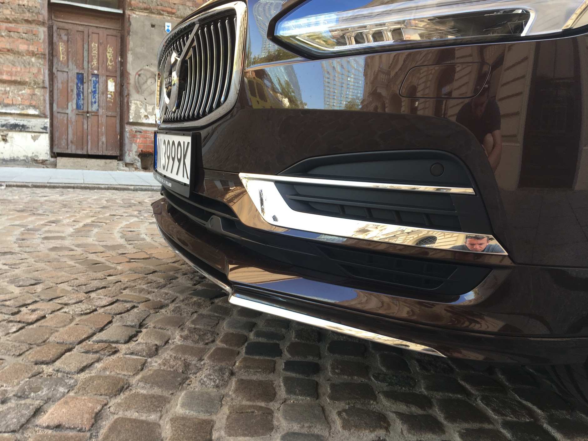 Volvo S90 T8 Inscription – Hybryda nie do oszczędzania