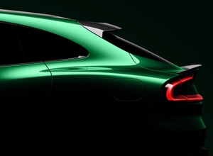 Chińskie "Ferrari Purosangue" dostępne dla mas. Mamy nowe informacje o Xiaomi YU7