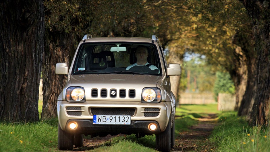 Suzuki Jimny 1.3: Spryciarz w terenie