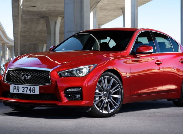 Infiniti Q50 2016 z nowymi silnikami