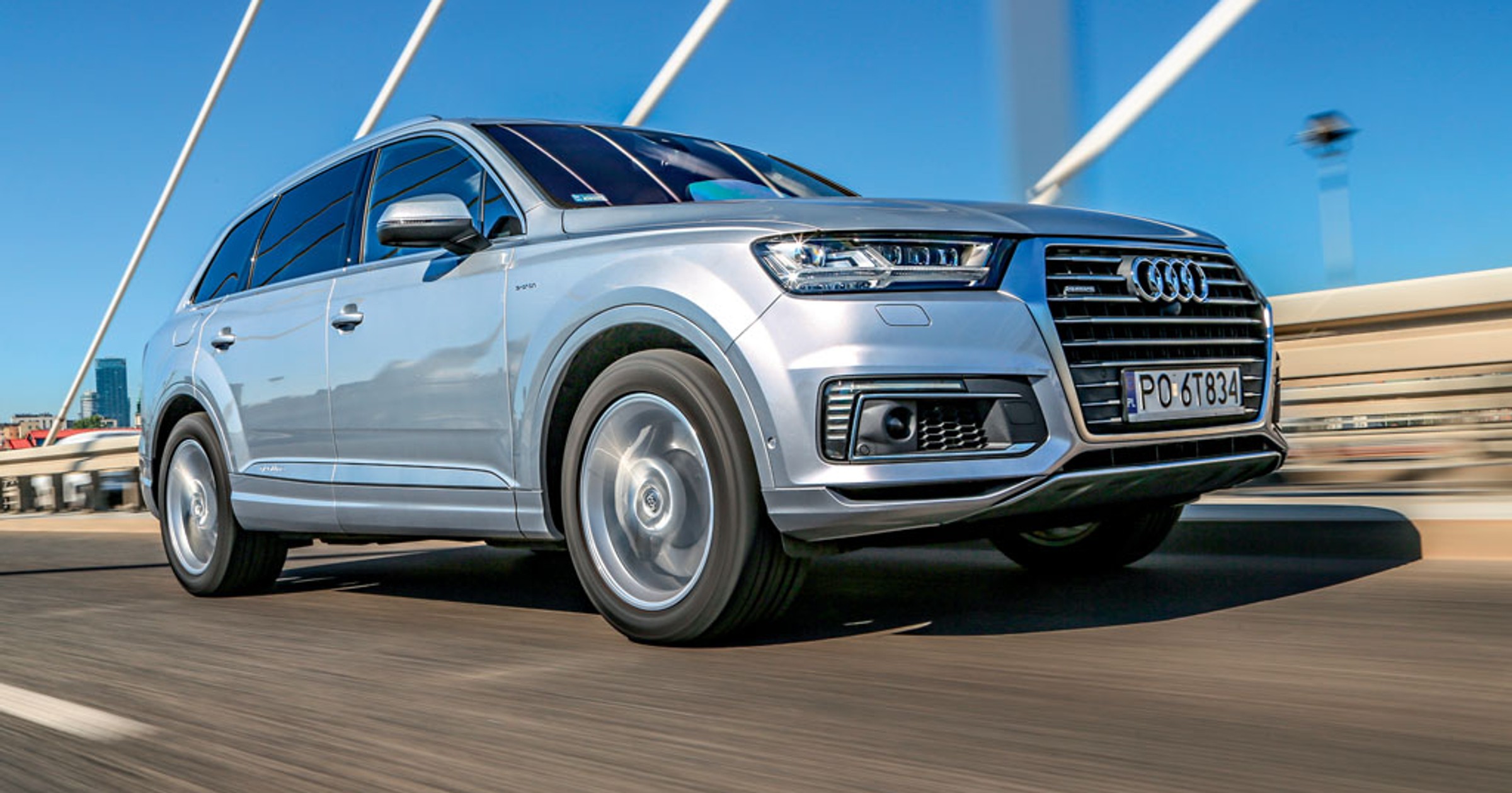 Audi Q7 E-TRON - diesel pod napięciem