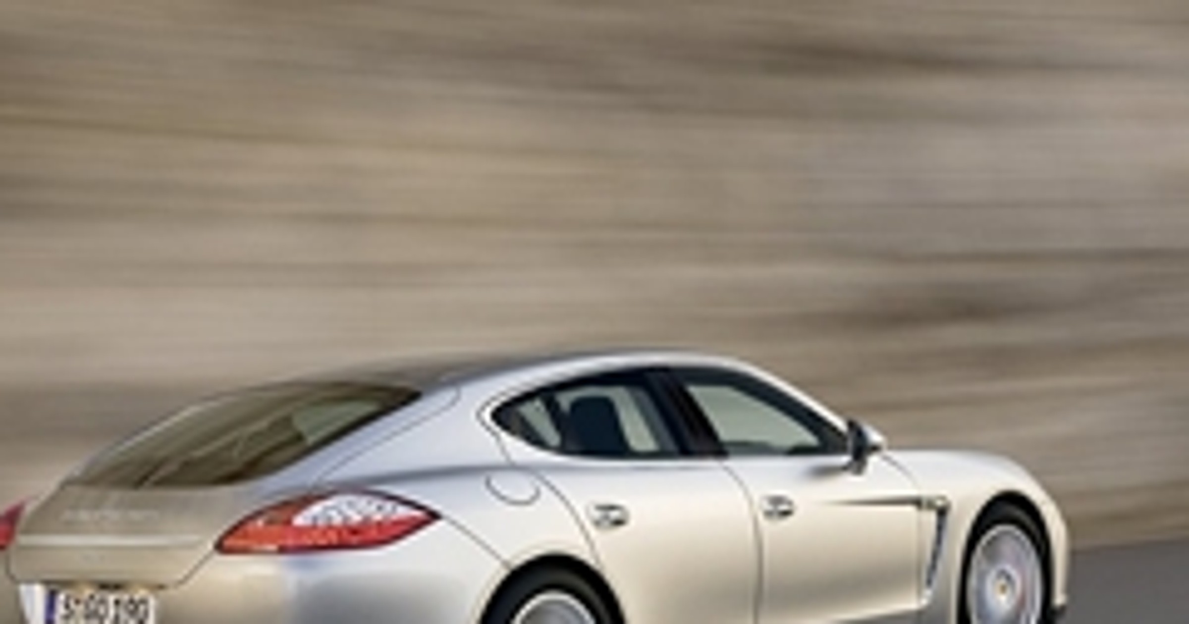 Porsche Panamera – muszą WSZYSTKIE naprawić, może przy okazji poprawią im wygląd? 