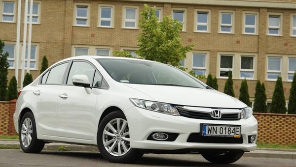 Honda Civic Sedan - Mała limuzyna