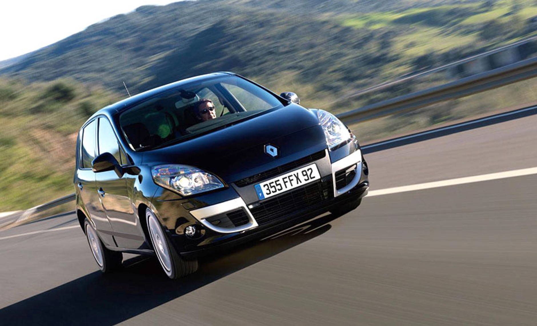 Nowy Renault Scenic: ładny, nowoczesny, wygodny (ceny w Polsce)