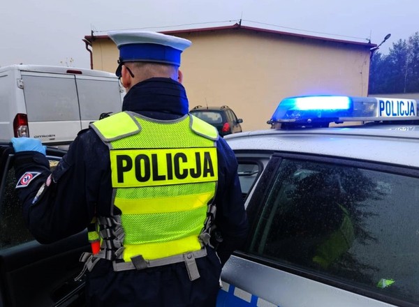 Policjanci z Krosna Odrzańskiego zatrzymali dostawczaka. Tego podczas rutynowej kontroli drogowej na pewno się nie spodziewali