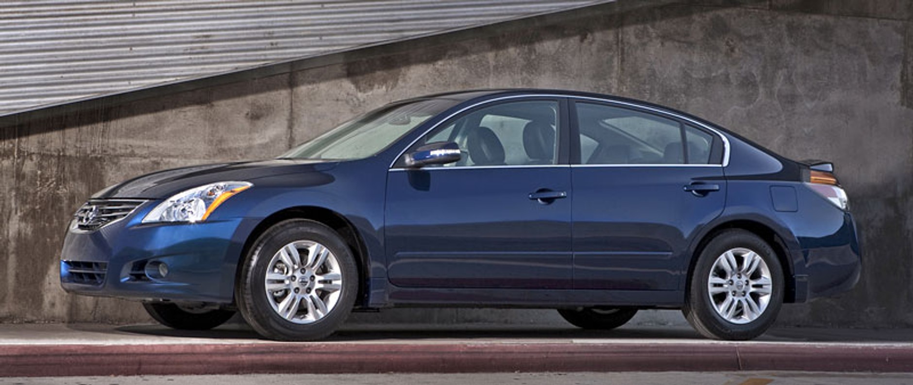 Nissan Altima 2010: amerykański facelifting na rok 2010