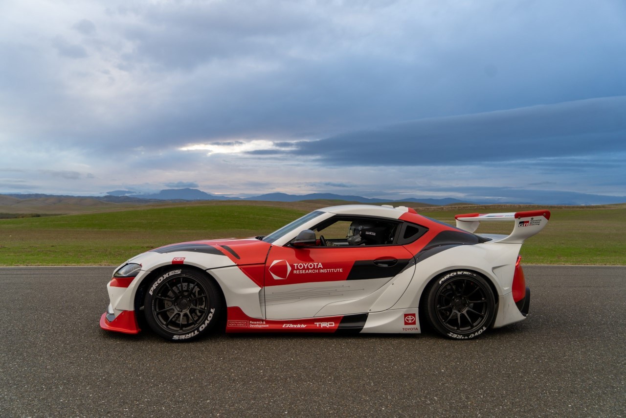 Autonomiczna Drift Toyota GR Supra