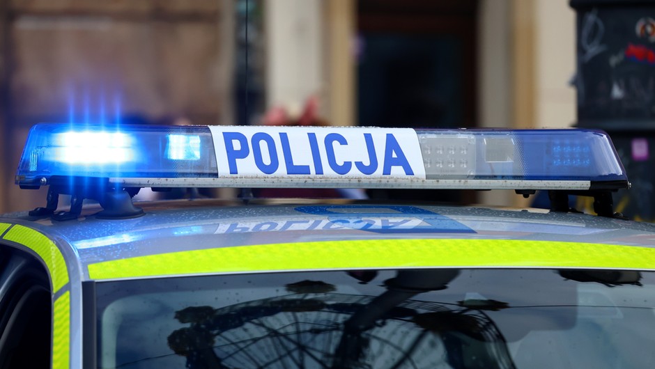 Policjanci z Poznania zatrzymali 57-latka, który zaatakował nożem innego mężczyznę na parkingu