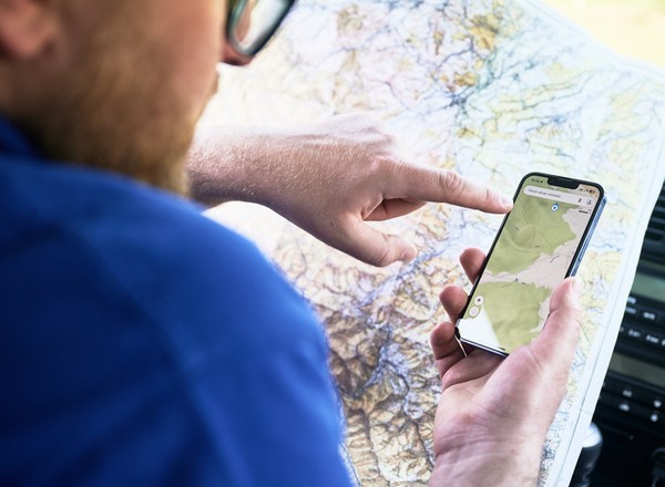 GPS zwariował! Kup do auta papierową mapę. To nie żart, tego lata może się przydać