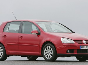 Polscy kierowcy gustują w używanych Volkswagenach. Królują dwa modele