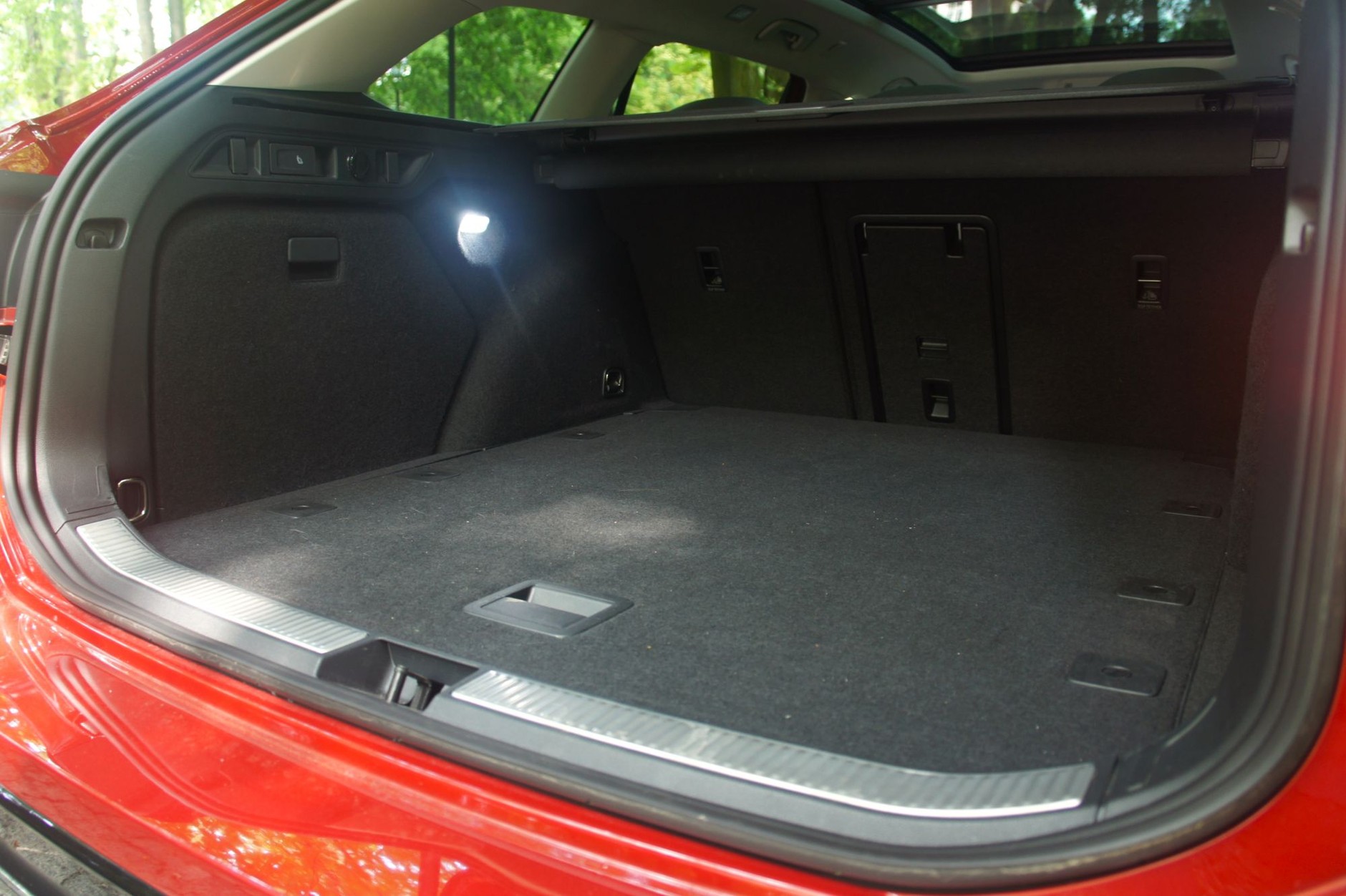 Volkswagen Passat B9 2.0 TDI