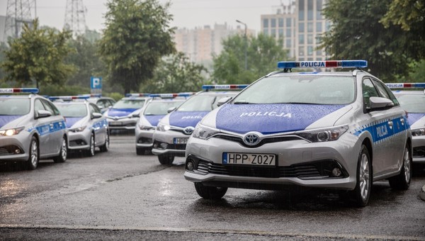 Śląska policja przesiada się do hybryd