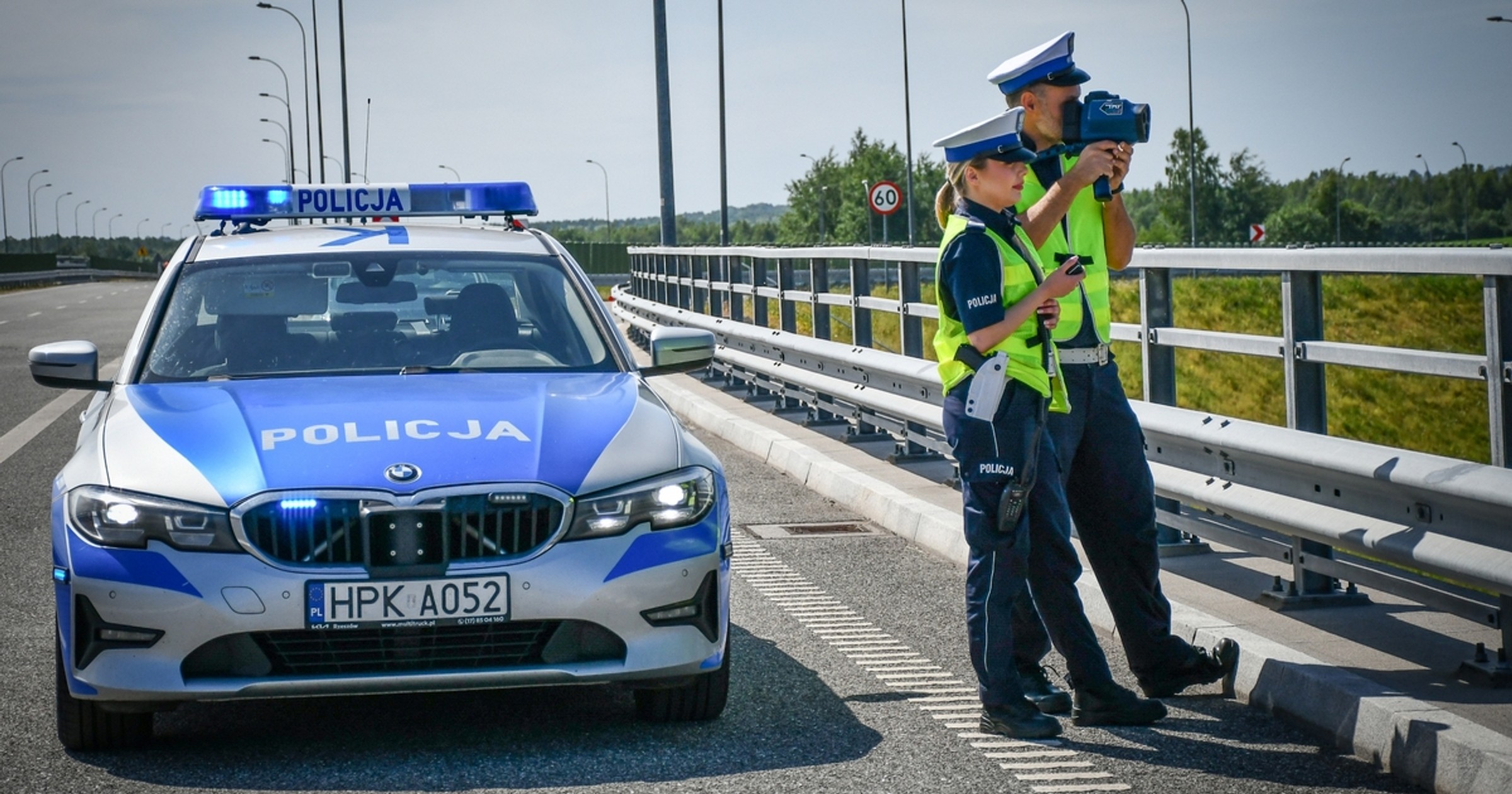 Policyjna kontrola odległości między pojazdami
