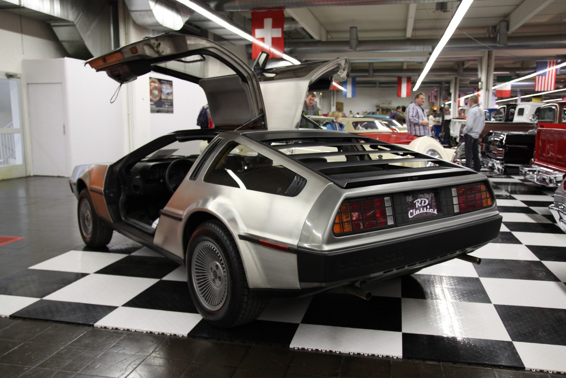 DeLorean DMC-12