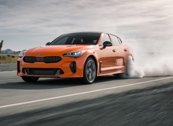 Kia Stinger GTS - wersja do driftowania!