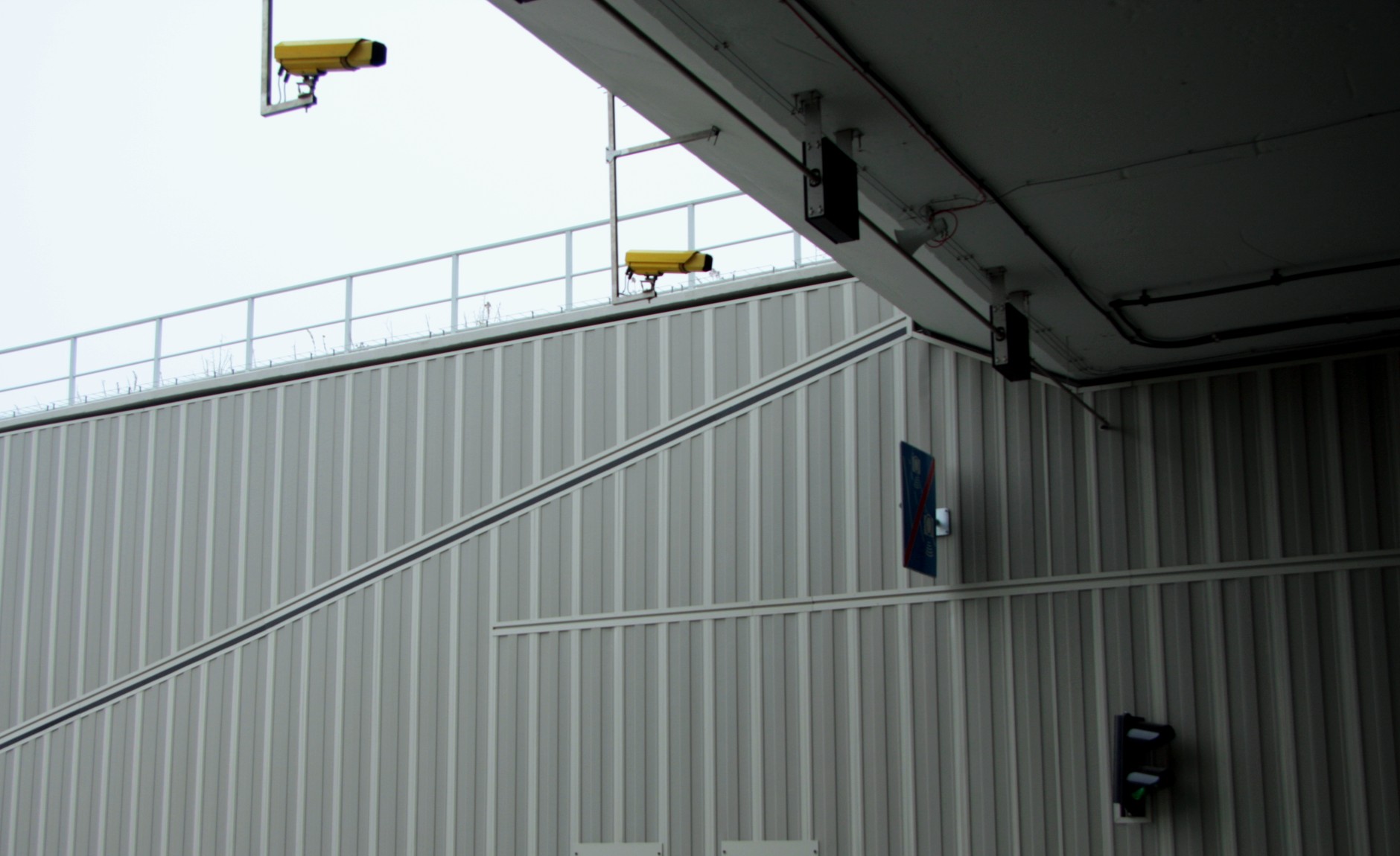 Odcinkowy pomiar prędkości na drodze S2 w tunelu POW