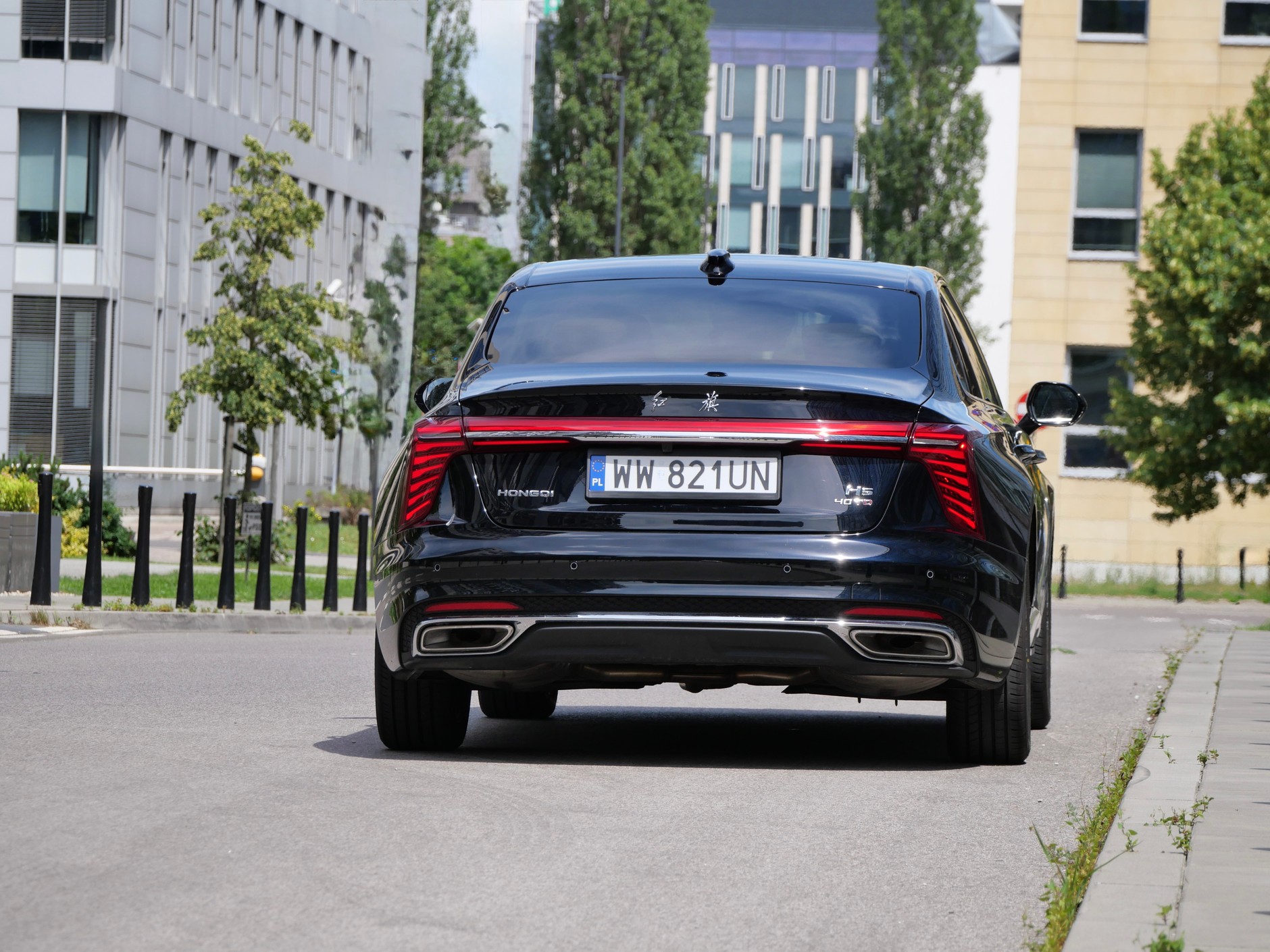 Hongqi H5 Deluxe