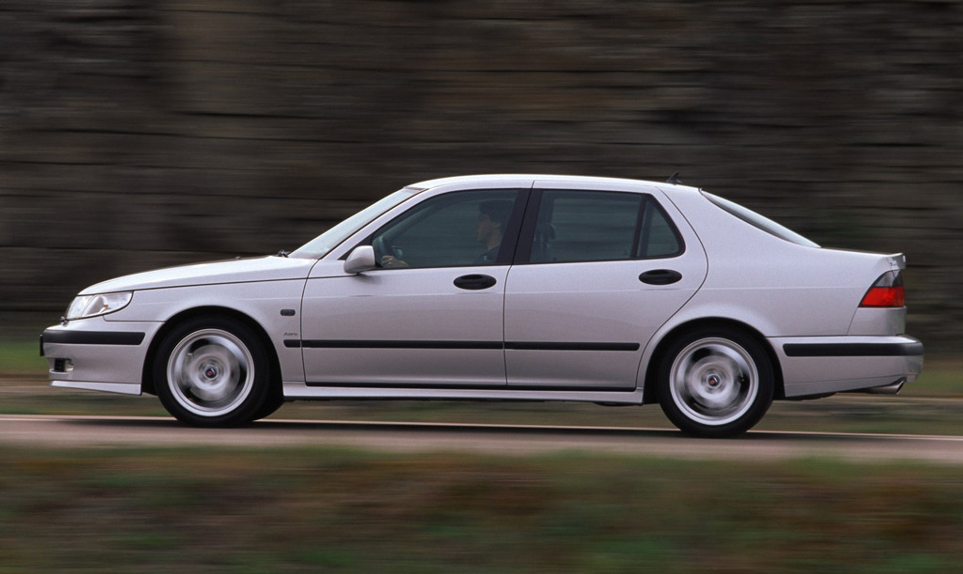 Saab 9-5: czy warto kupić używanego "Szweda"?