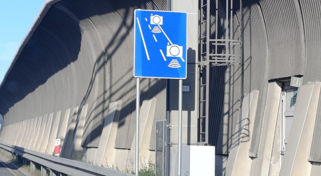 Znak informujący o wjeździe na OPP