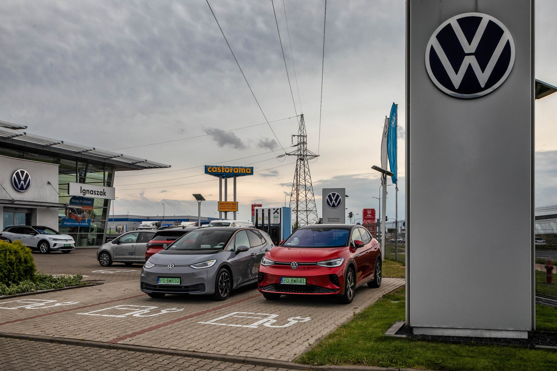 Punkty ładowania elektryków przy salonach Volkswagena