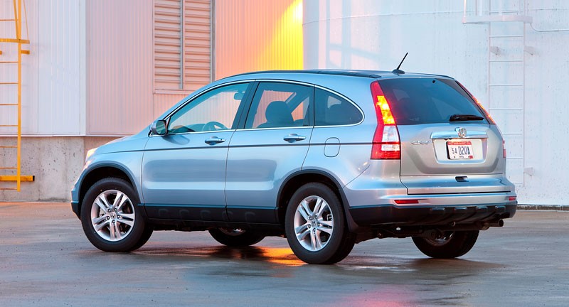 Honda CR-V: Modernizace vzhledu a nový motor 2.2 i-DTEC se samočinnou převodovkou