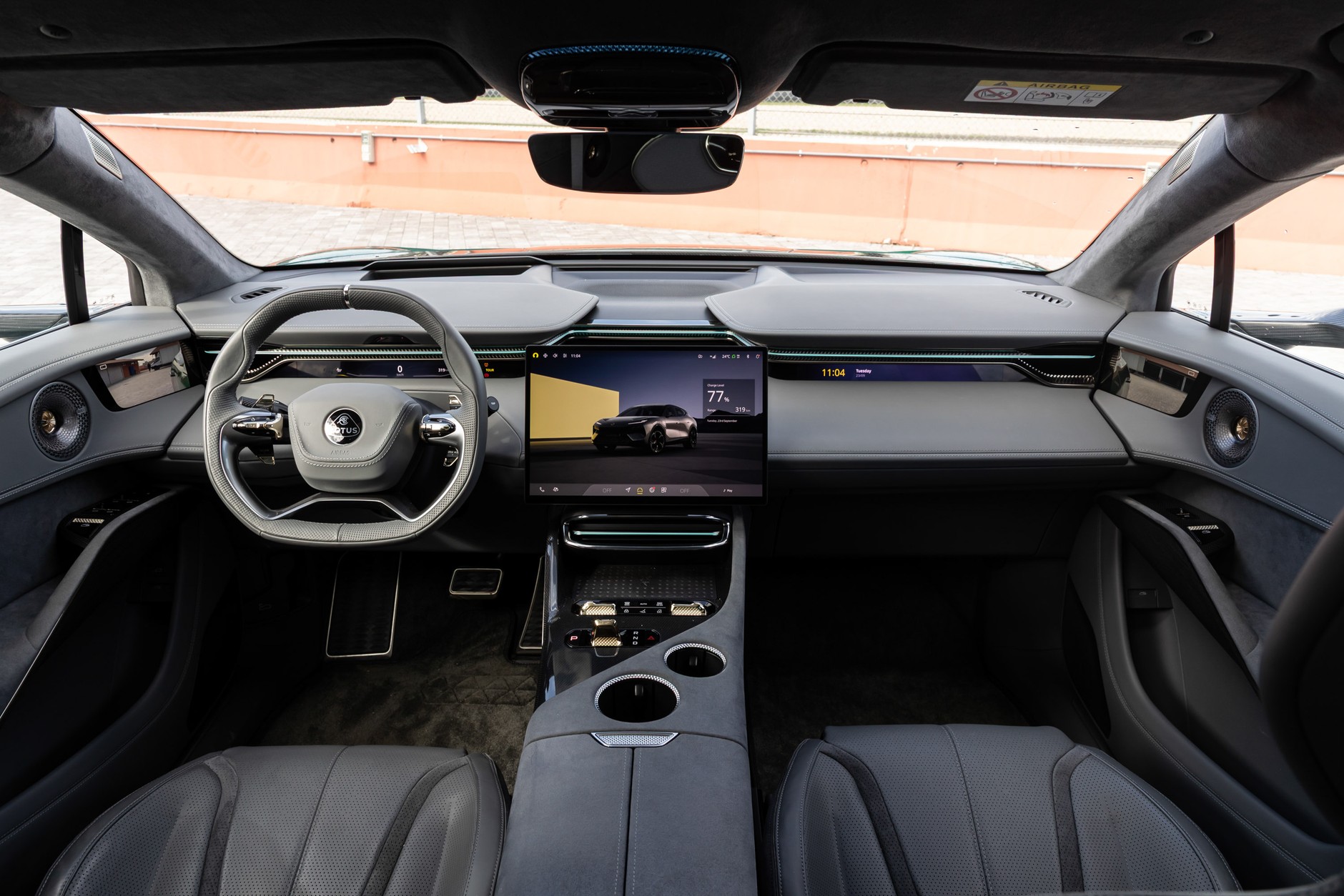 Wnętrze modelu Lotus Eletre