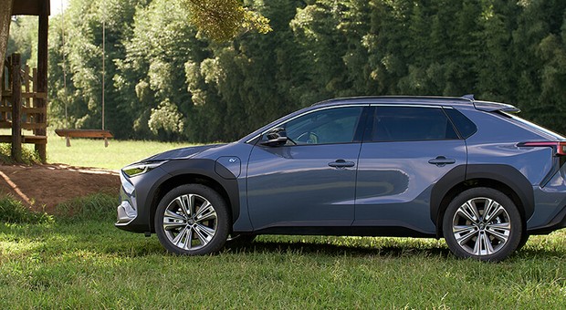 Subaru Solterra - Japończycy pokazali swojego elektrycznego SUV-a