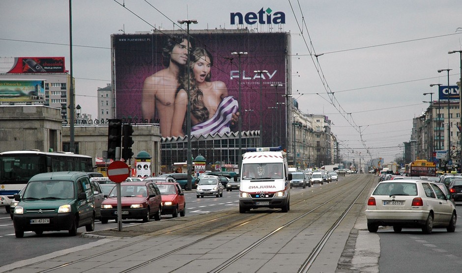 Widzisz auto na sygnale? Ułatw mu przejazd!