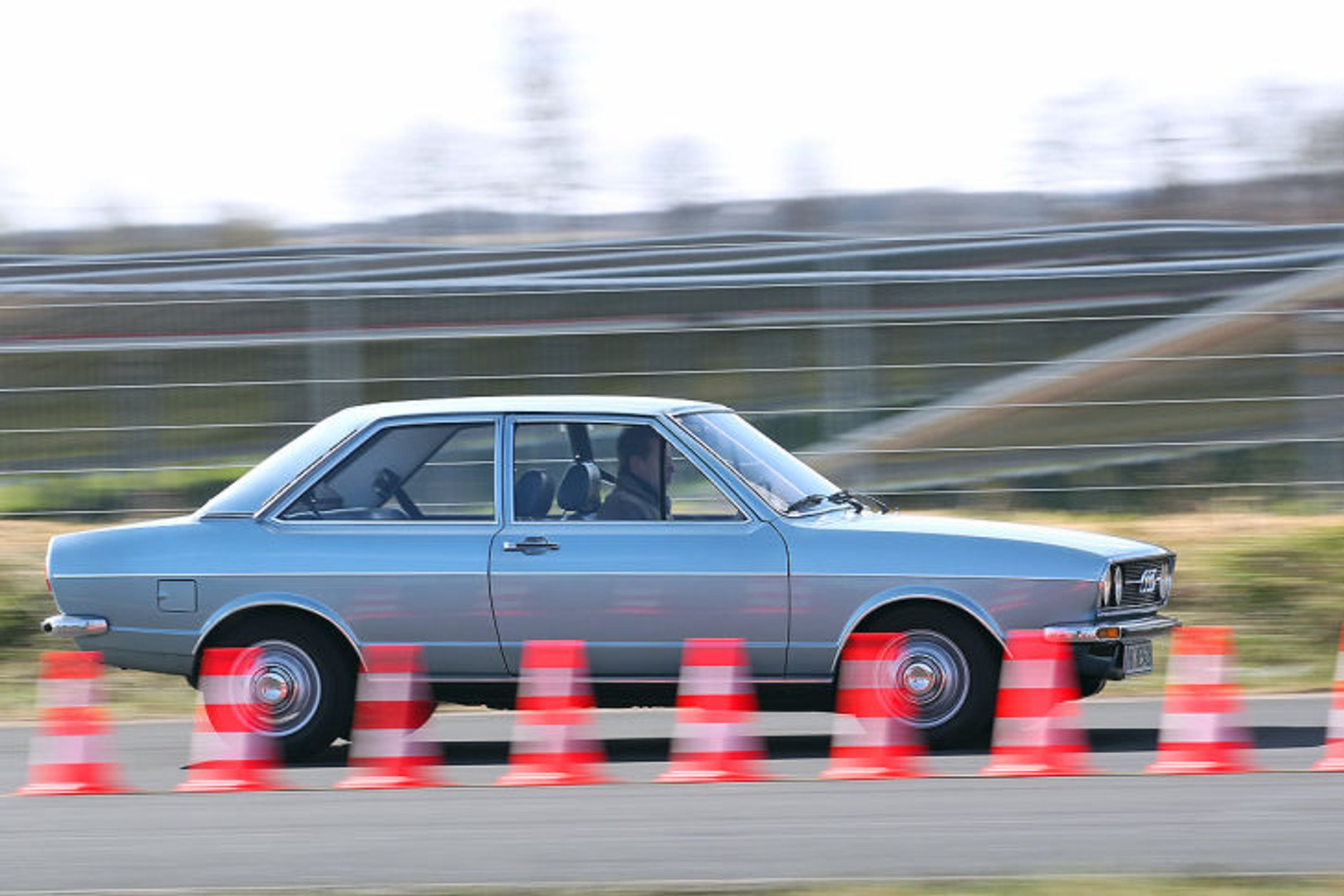 Te wspaniałe lata siedemdziesiąte: Audi 80 GL VW Passat Opel Ascona 1.6 Ford Taunus 1600 GXL