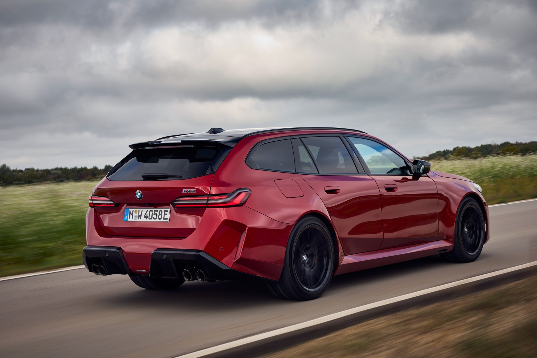 BMW M5 2024