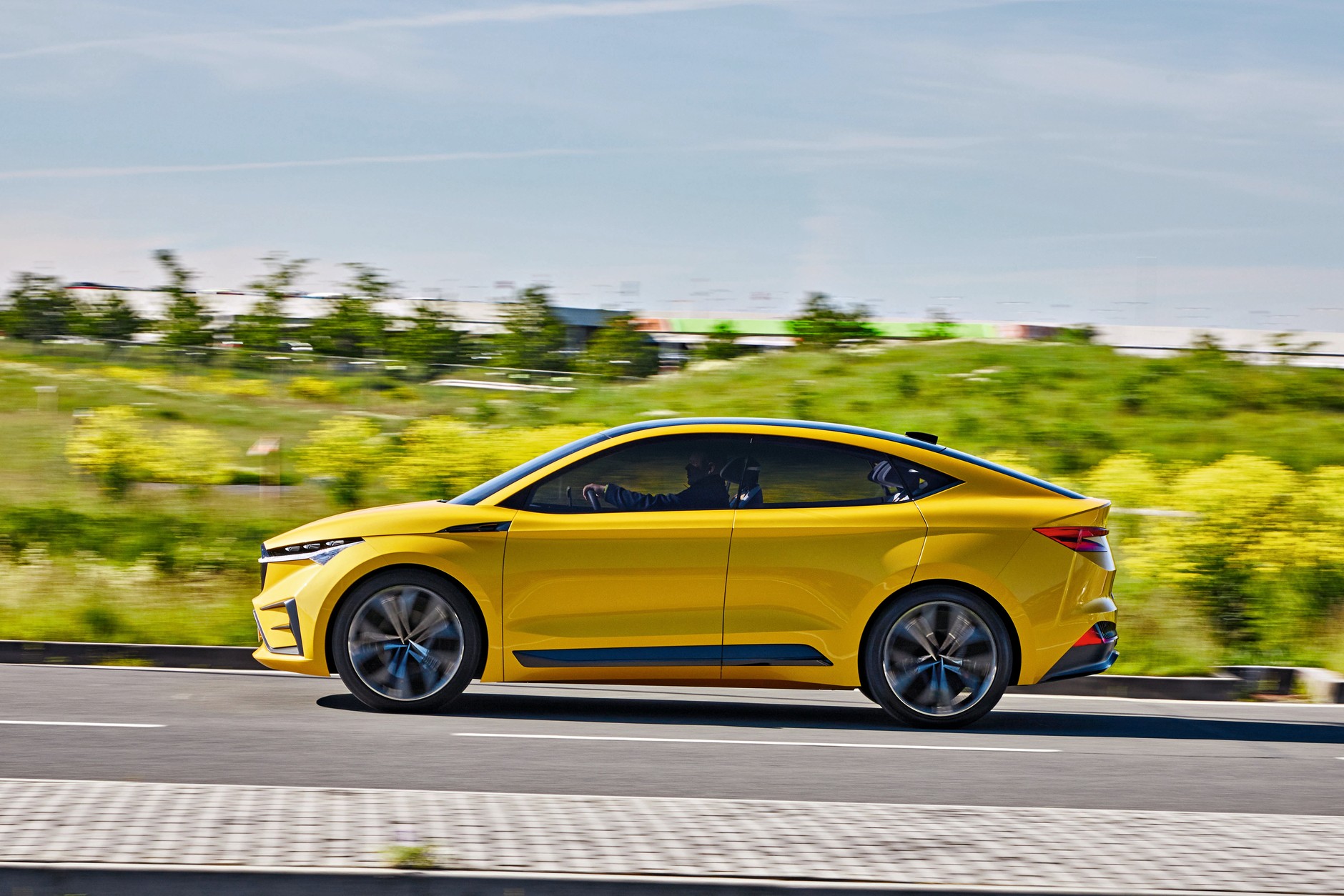 Skoda Vision iV: zgrabna sylwetka modnego SUV-a coupé