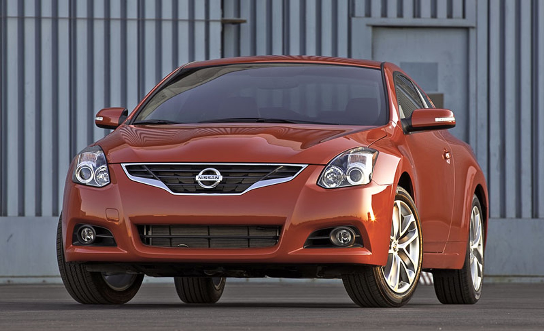 Nissan Altima 2010: amerykański facelifting na rok 2010