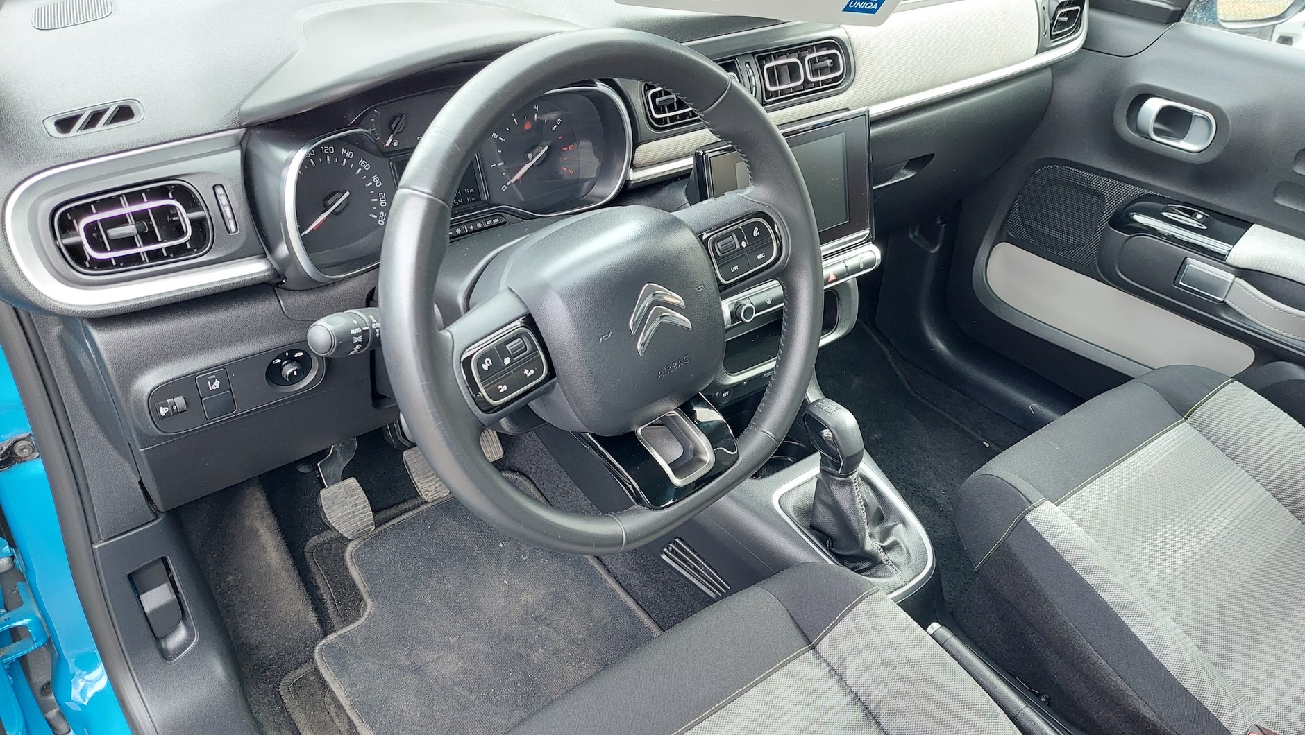Używany Citroen C3 1.2 PT: po wnętrzu prawie nie widać przebiegu. Jest dobrze utrzymane.