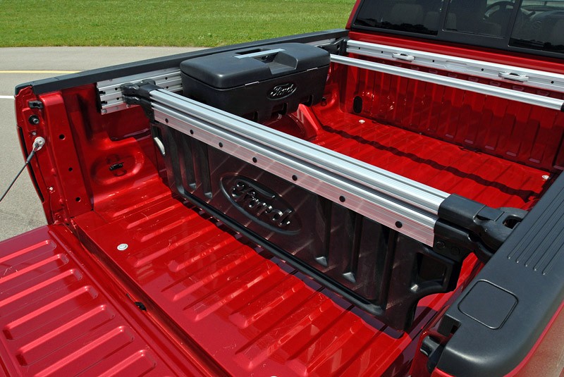 Ford F-150 na rok modelowy 2008 (wideo)