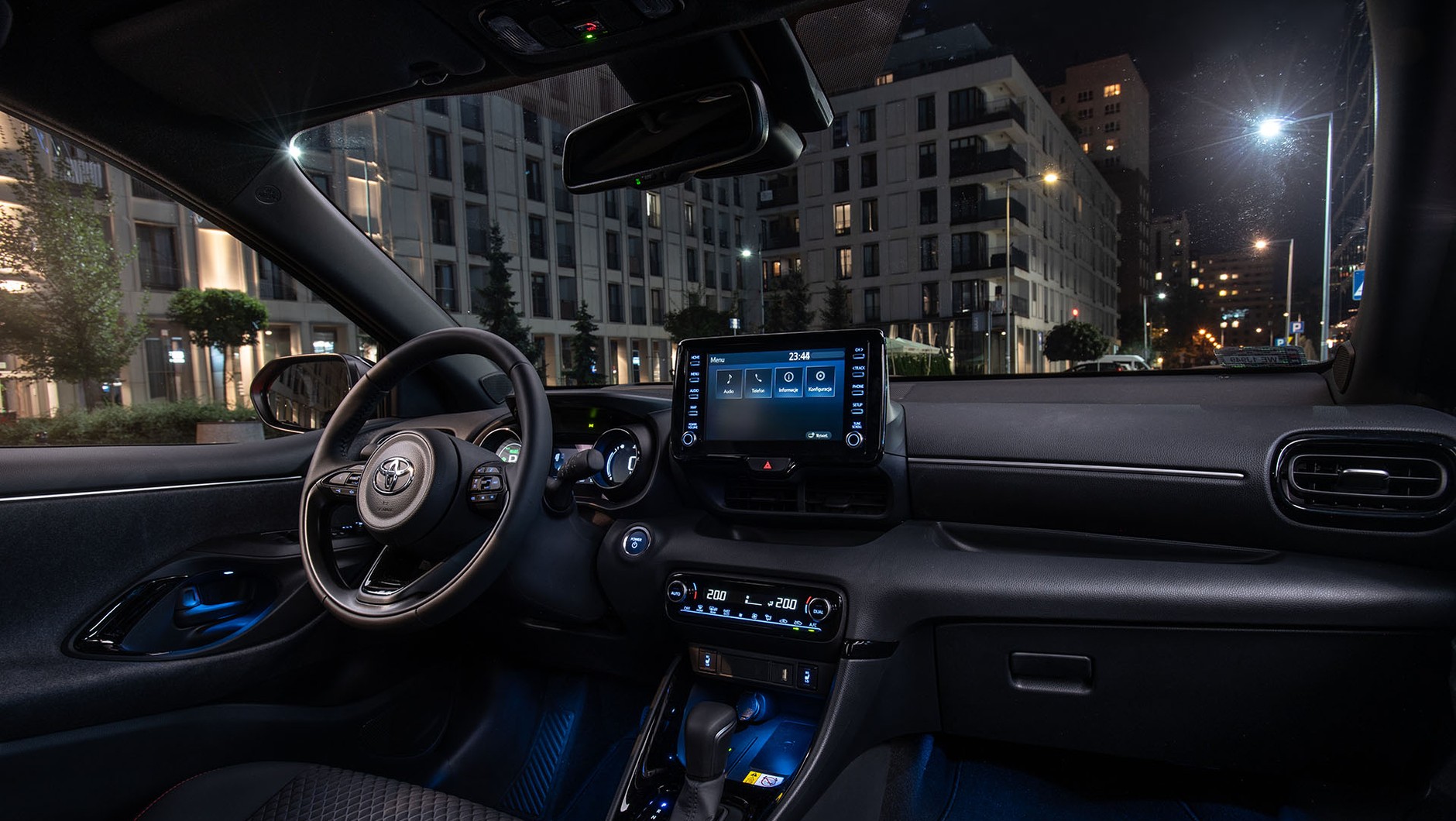 Nowa Toyota Yaris - ta hybryda ma naprawdę sens