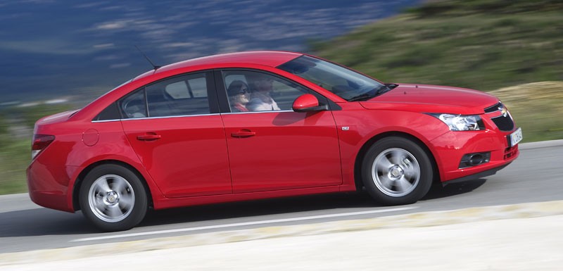 GM: Opel Insignia ST i Chevrolet Cruze -  ceny w Polsce (fotogaleria)