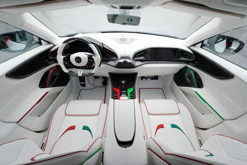 Mansory Pugnator Tricolore