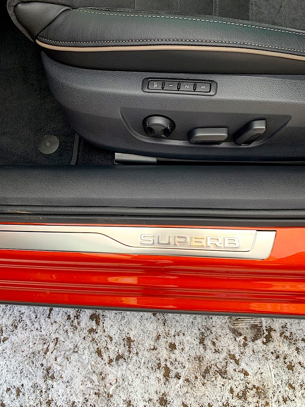 Skoda Superb Scout