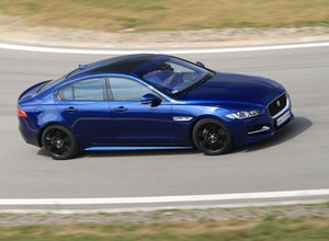 Jaguar XE 2.0 D R-Sport: Oszczędny drapieżnik